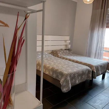 San Lorenzo Pensión 3*